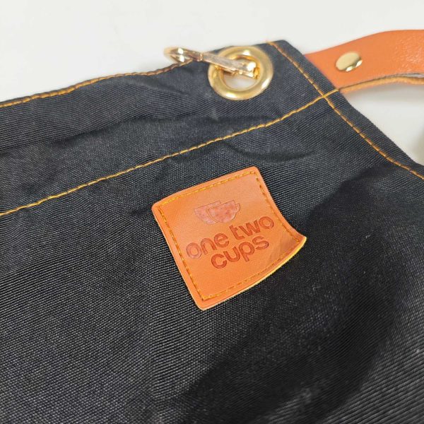 One Two Cups Chen Feng Celemek Masak Apron Anti Air dengan Kantong - SP01