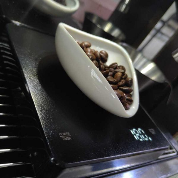ginee_20241216213354430_1893684555.jpg One Two Cups Coffee Dosing Tray Mangkok Takar Biji Kopi Keramik - OX40