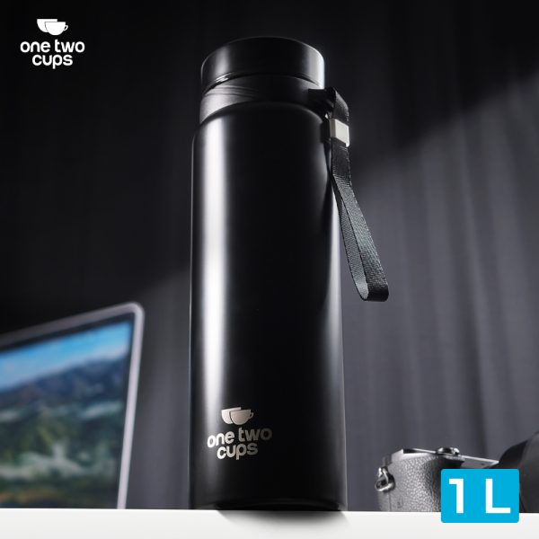 ginee_20241216213656612_4309555080.jpg One Two Cups Botol Minum Termos Air Panas Dingin Stainless Steel 1L - TC11