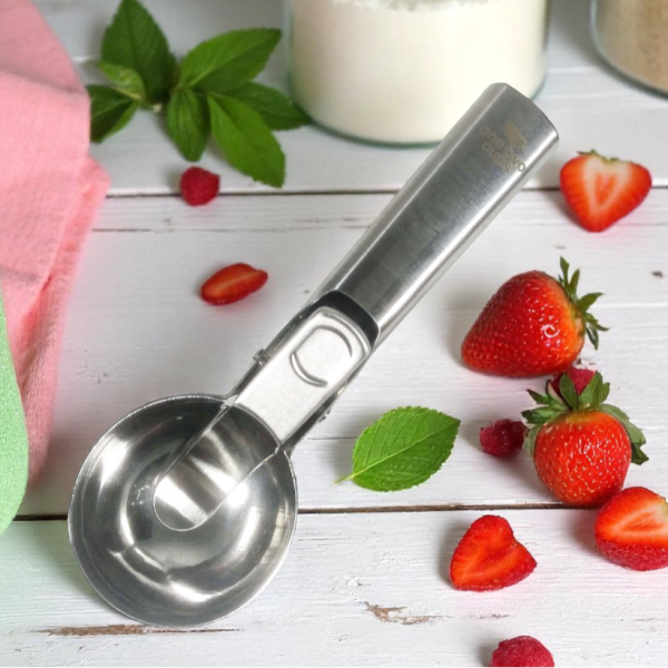 One Two Cups Sendok Scoop Es Krim dan Buah Stainless Steel 5.7cm - OTC57