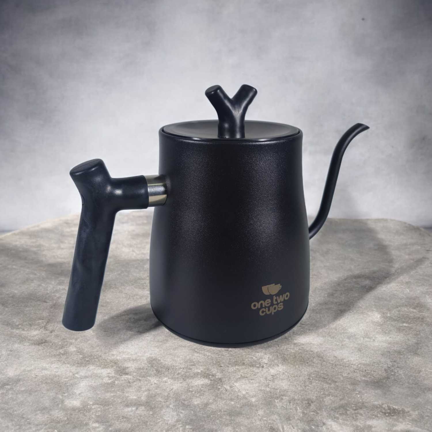 ginee_20251210164536531_4221901870.jpg One Two Cups Teko Listrik Kopi Kettle Pemanas Air Leher Angsa 1000W 1L - HR-462