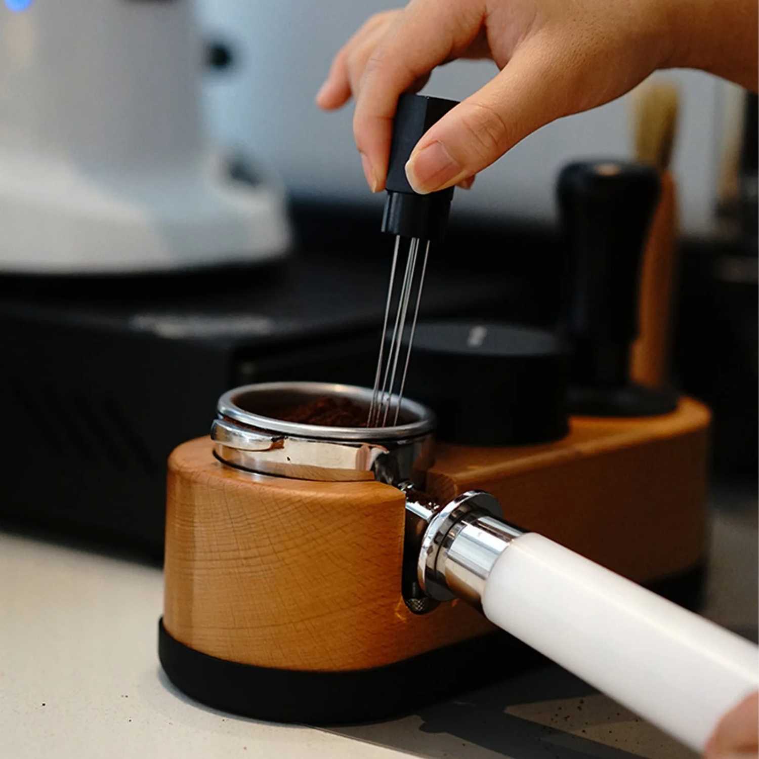 One Two Cups Jarum Kopi Espresso Needle Tool Magnetic Suction - UJ304