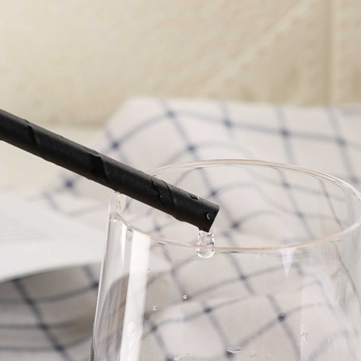 ginee_20260216153600602_4141986360.jpg One Two Cups Sedotan Kertas Bungkus Eco Paper Straw 6x197mm 100 PCS - QW95