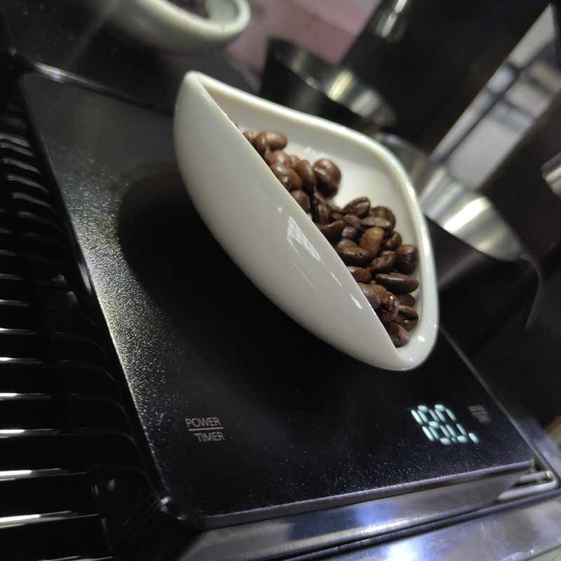 ginee_20260226165203104_9414487215.jpg One Two Cups Coffee Dosing Tray Mangkok Takar Biji Kopi Keramik - OX40