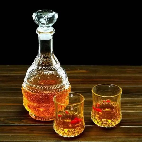 One Two Cups Whisky Decanter Glass Bottle Liquor Scotch Luxury Pagoda - C25