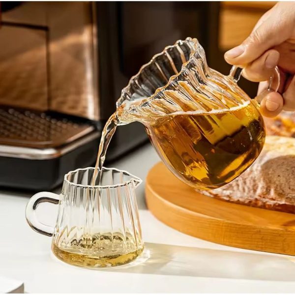ginee_20260713180324727_2137822860.jpeg One Two Cups Teko Pitcher Borosilicate Glass Tahan Panas Coffee 160ml - YD6