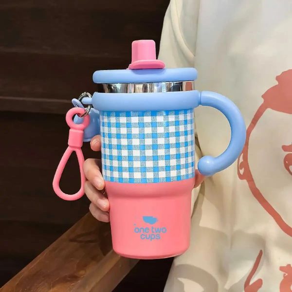 ginee_20260714150039862_5682523034.jpeg One Two Cups Botol Minum Tumbler Air Panas Dingin Handle Straw 600ml - ZY0269