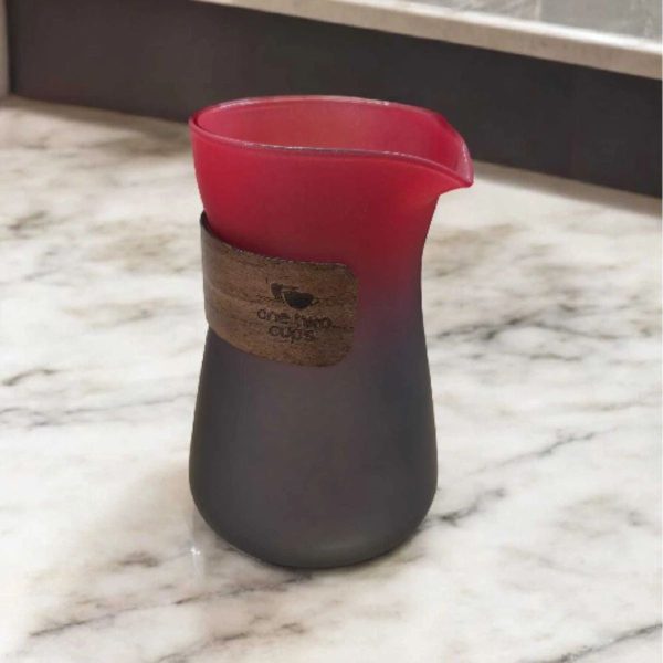 ginee_20260930123657235_7878886396.jpeg One Two Cups Coffee Server Chemex Drip Pour Over Teko Pitcher 500ml - L1 - Hitam Merah