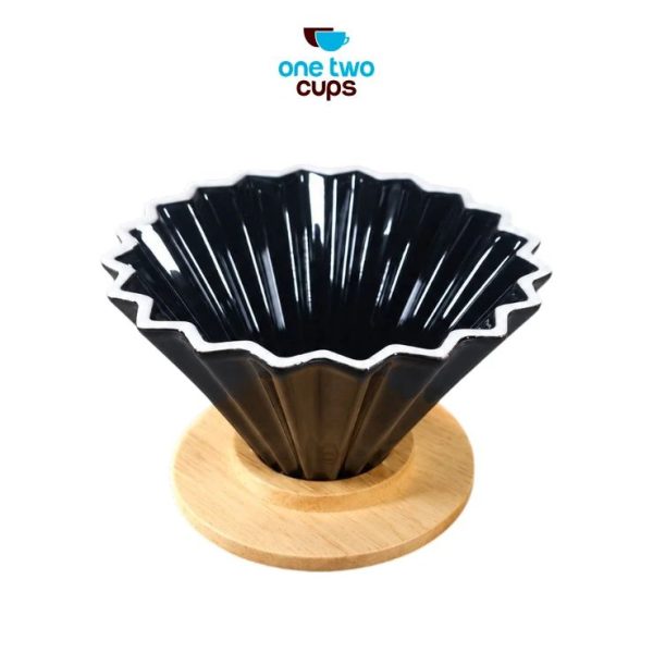 ginee_20260930143130739_4120689339.jpeg One Two Cups V60 Coffee Dripper Alat Seduh Kopi Manual Keramik 2-4 Cup - ZM-660