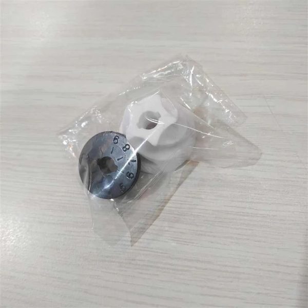 ginee_20260930152130431_3472800474.jpeg One Two Cups Burr Ceramic Mata Grinder Kopi with Adaptor for OTC48